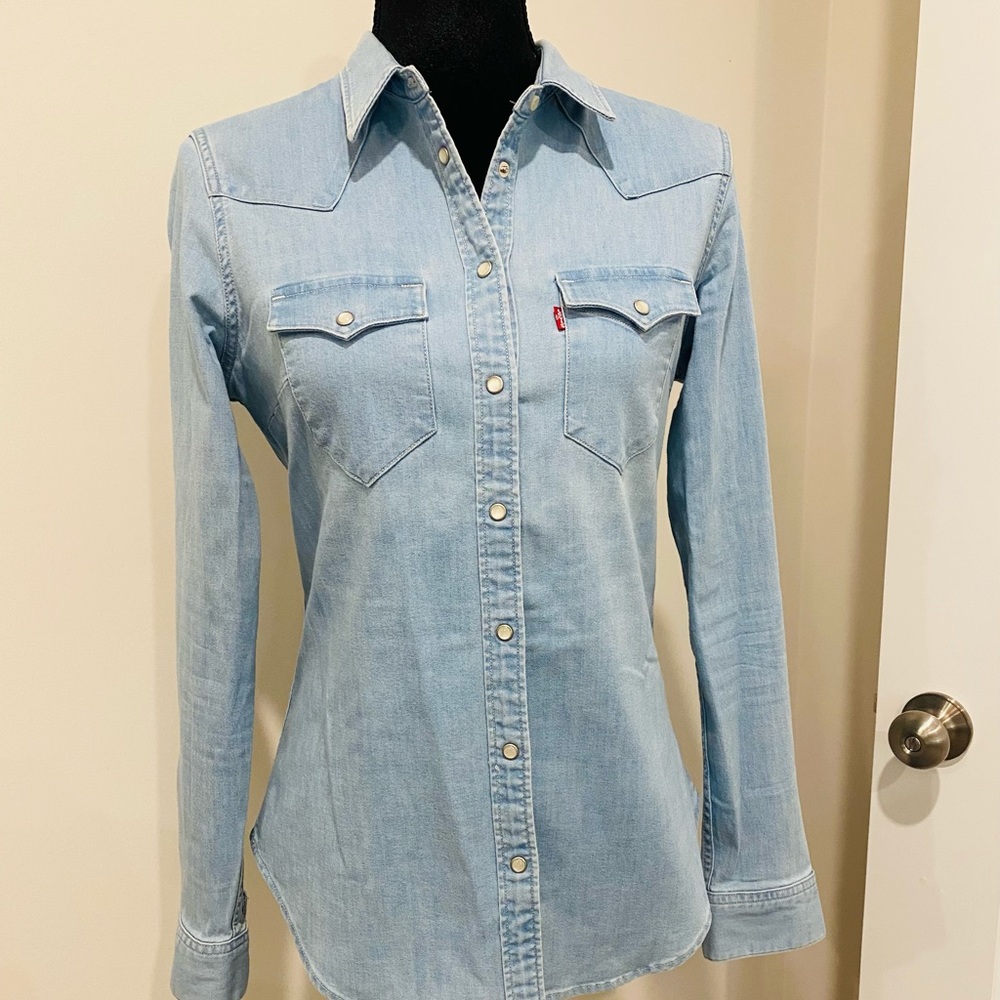 Levi Jean shirt. Tailored fit (stretch). Medium